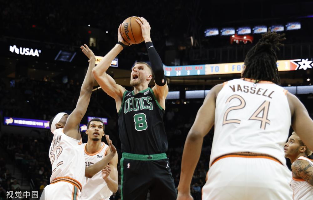 成千上万的 成千上万的